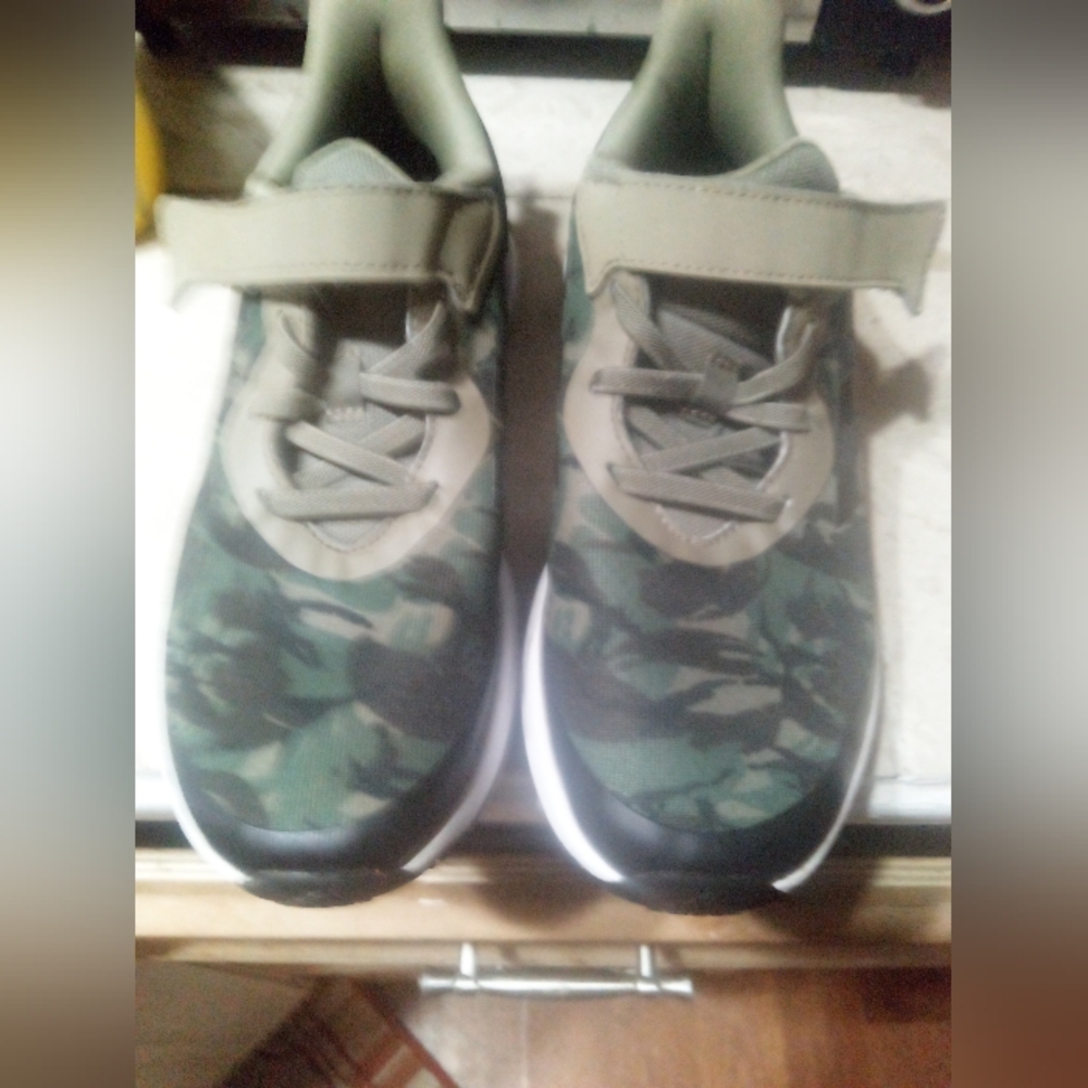 Youth Adidas unisex Forta Run Running Sneakers